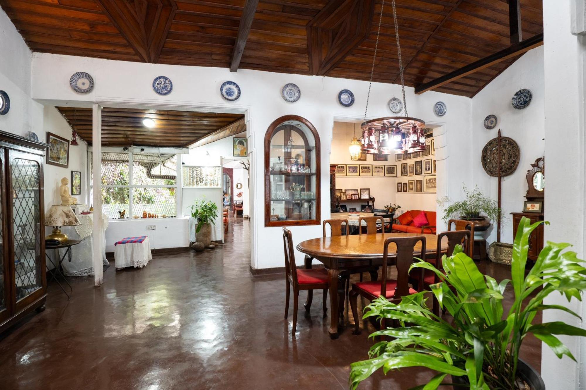 Kandy Inn Madugalle'S Family Guest House Esterno foto