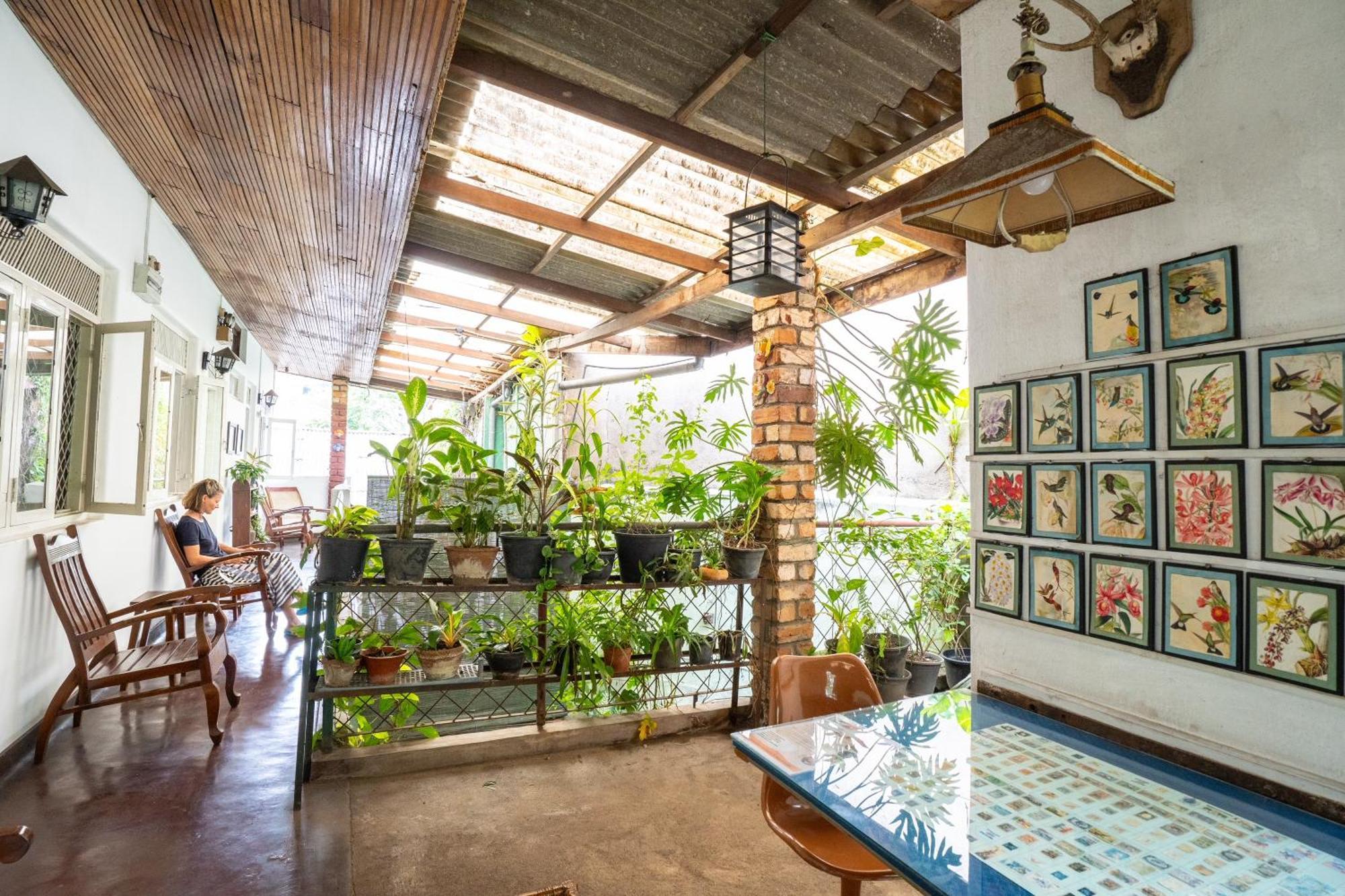 Kandy Inn Madugalle'S Family Guest House Esterno foto