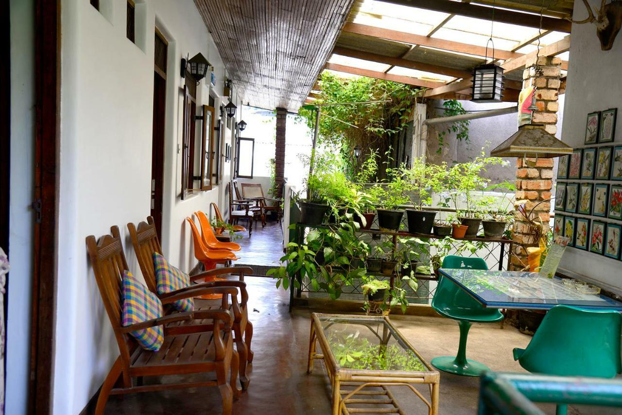 Kandy Inn Madugalle'S Family Guest House Esterno foto